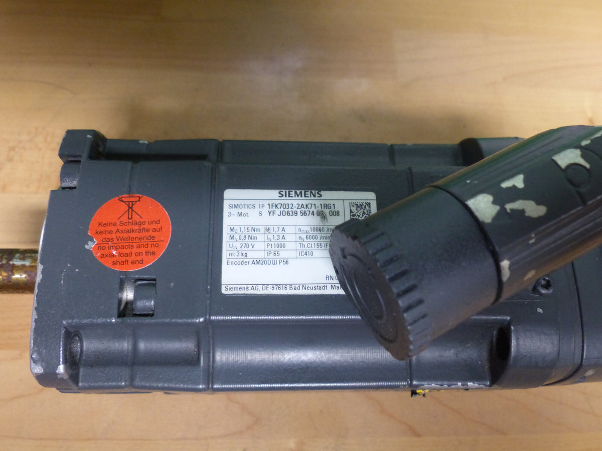 Siemens  Servomotor 1FK7032-2AK71-1RG1 used s.Bilder