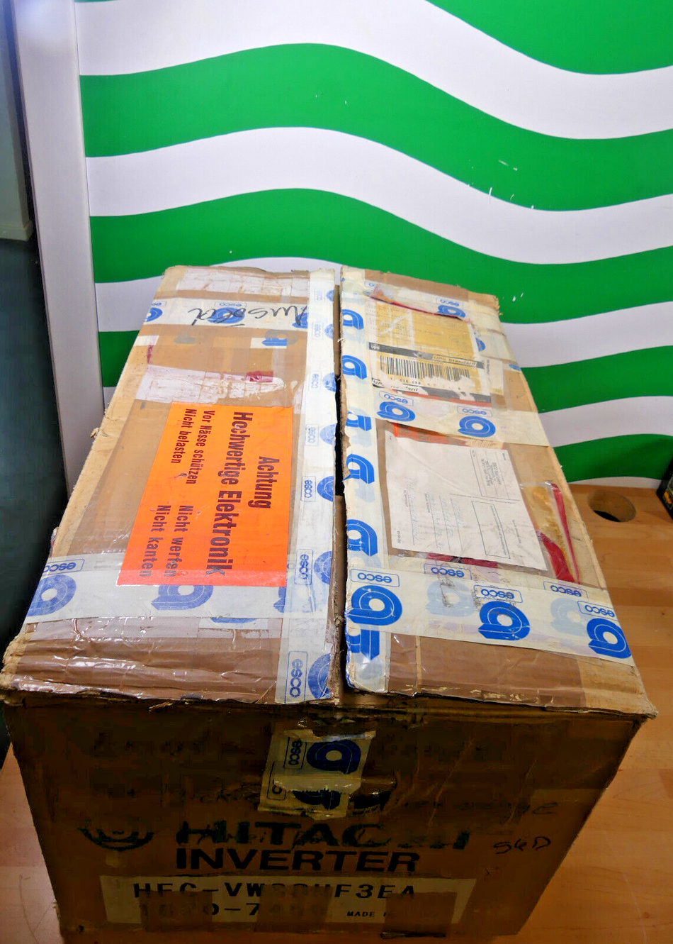 Hitachi Frequenzumrichter HFC-VWS S3A 8HF3EA