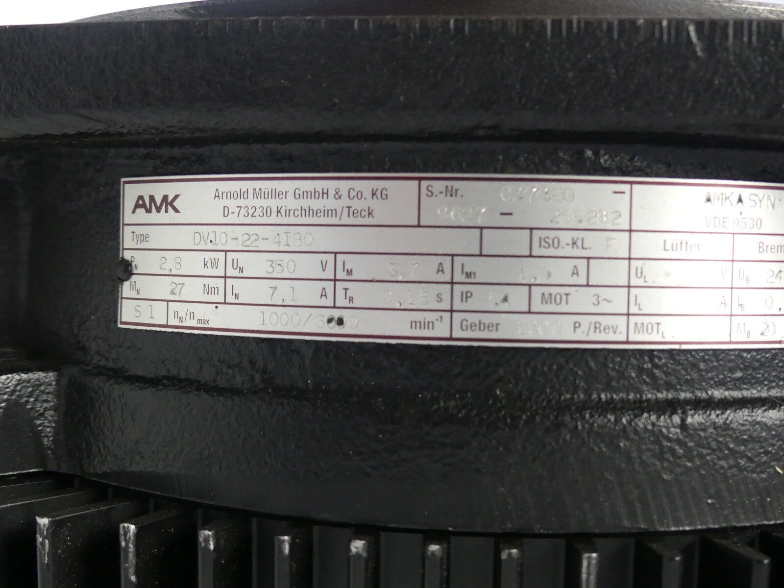 AMK DV10-22-4-IB0 Servomotor (stecker leicht beschädigt)