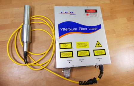 IPG Laser PHOTONICS YLP-V2-1-MA  (leicht beschädigt, s.Bilder)