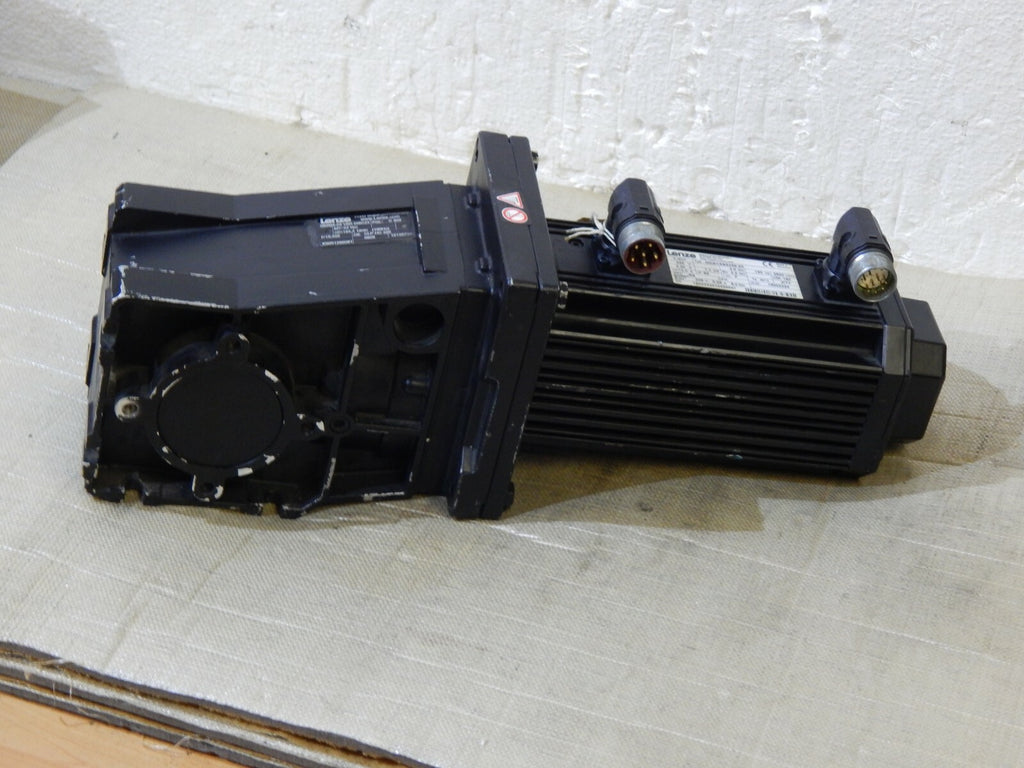  Lenze MDSKSBS056-23 Servomotor + Getriebe GKR04-2S VBR 056C23