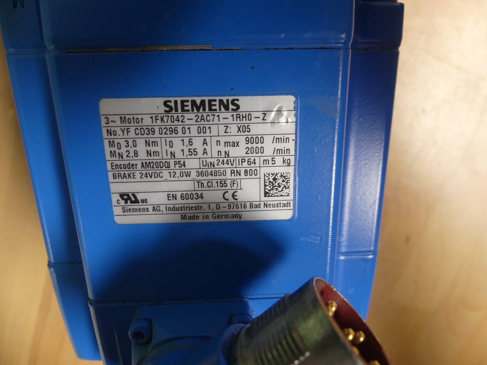 SIEMENS 1FK7042-2AC71-1RH0-Z Anschlüß beschädigt s.Bilder