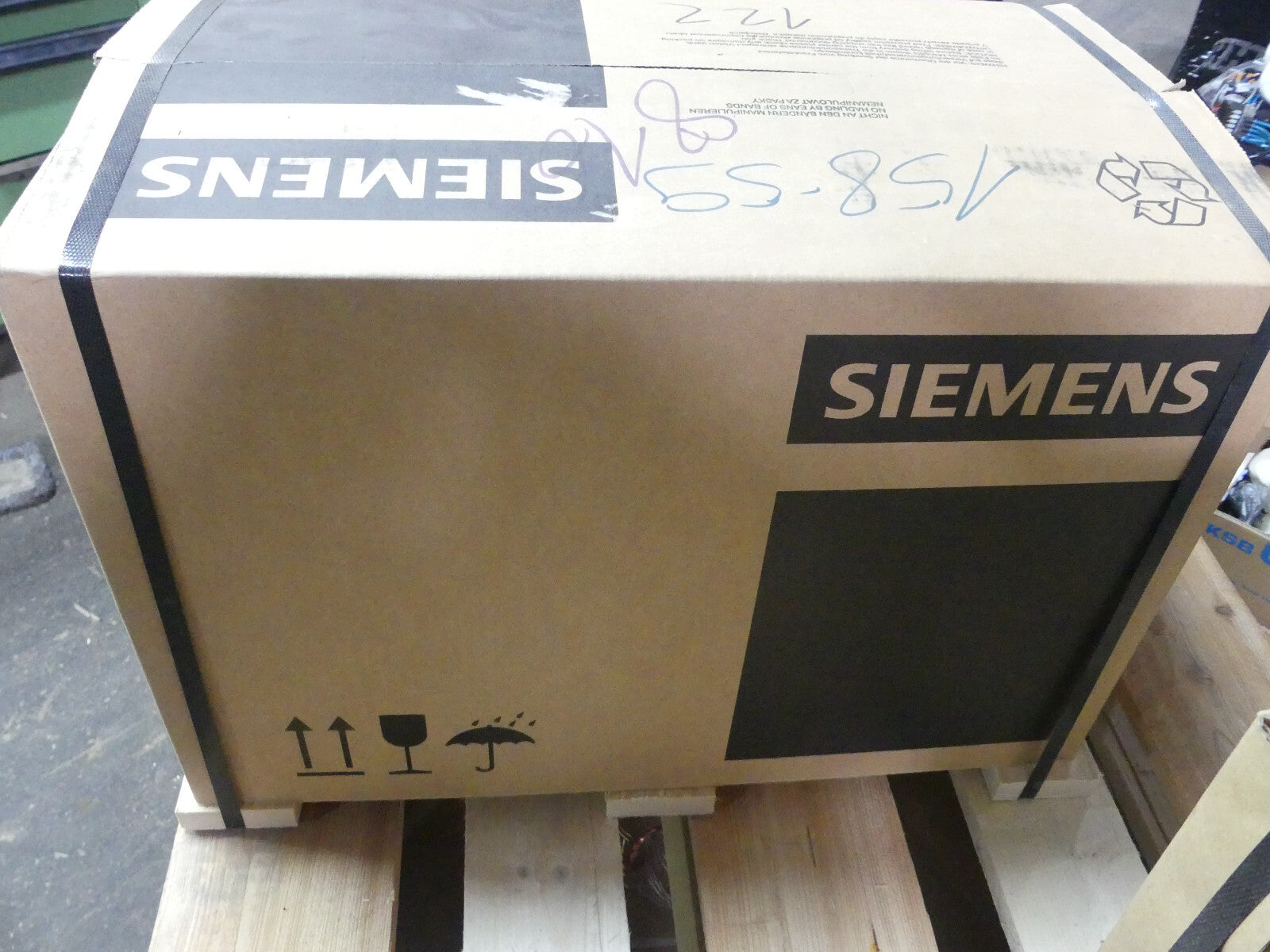 SIEMENS ILE1543-1BB23-3FB4-Z 4KW