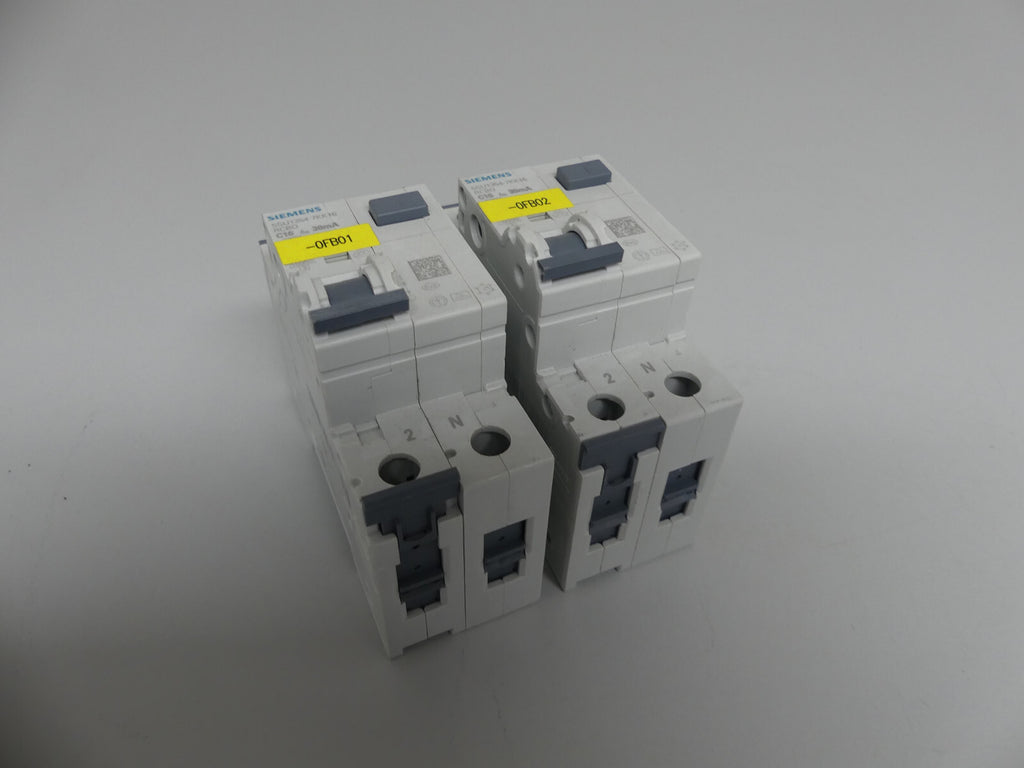 2x Siemens 5SU1354-7KK16