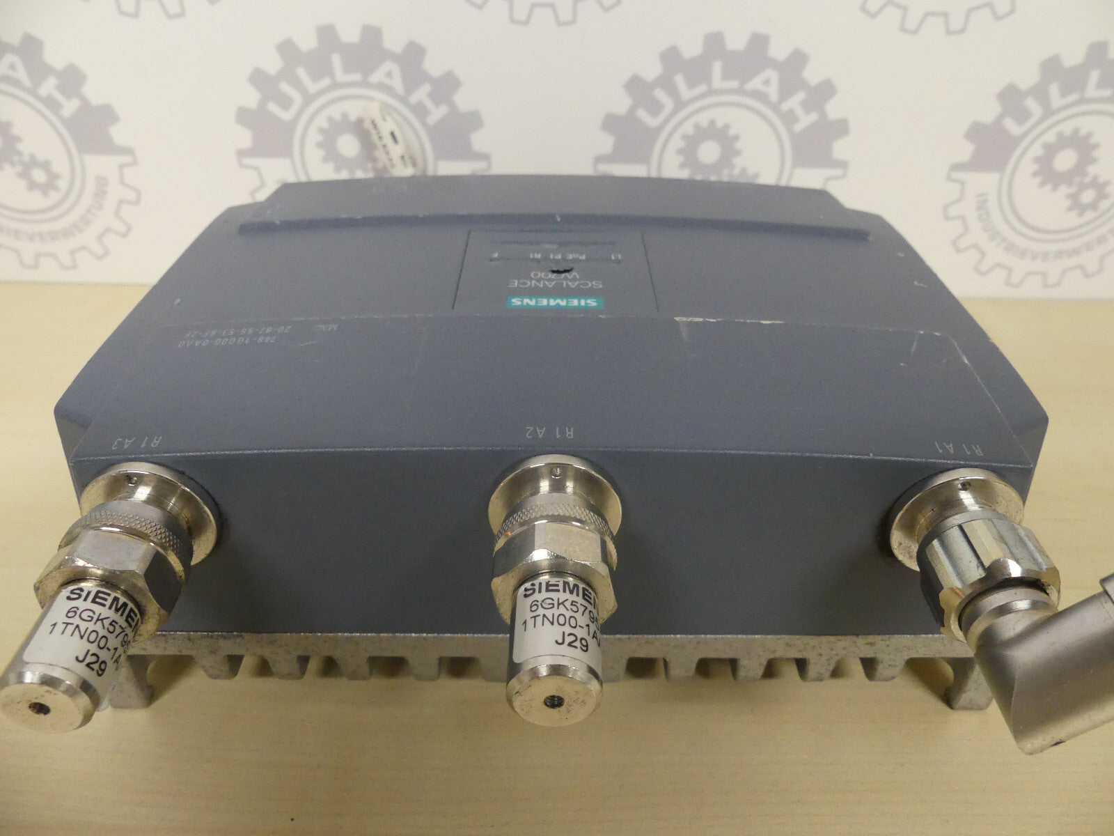 Siemens 6GK5748-1GD00-0AA0, leicht beschädigt s.Bilder