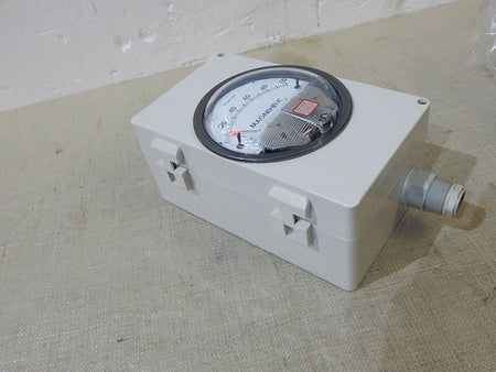 Briem Differenzdruckmessgerät  MD 201 - 10 MB Schaltbereich 0,1 - 1,0 kPa