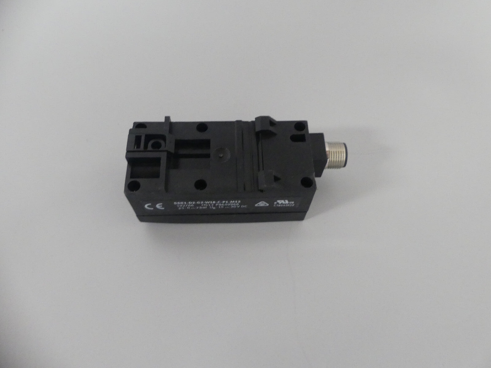 FESTO SDE1-D2-G2-W18-C-P1-M12