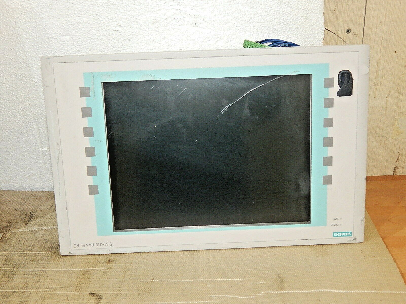 Siemens Simatic Panel PC 677B (AC) 15 Touch A5E02486984 Bildschirm riß s.Bilder