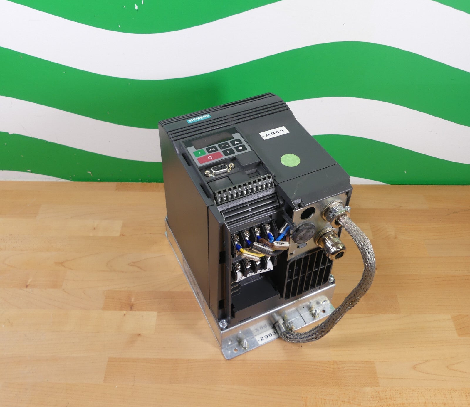 Siemens 6SE9215-8DB40 Micromaster  (leicht beschädigt) + 6se3290-0db87-0fa3