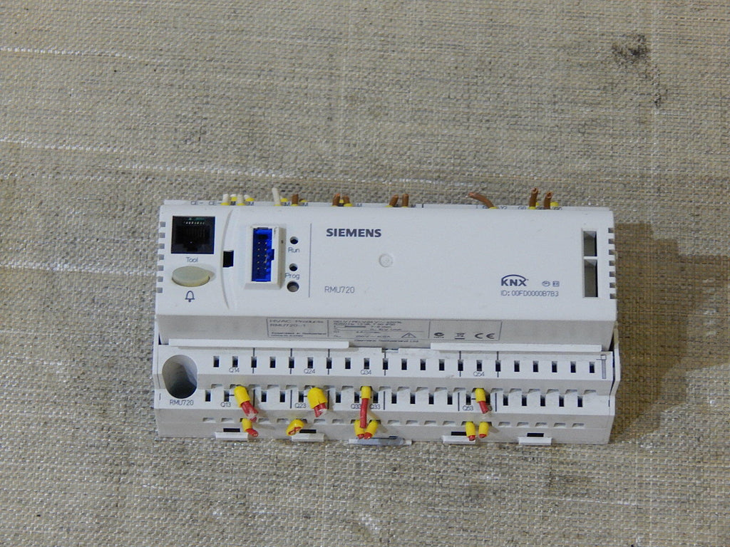 Siemens RMU720-1 Universalregler RMU720  used