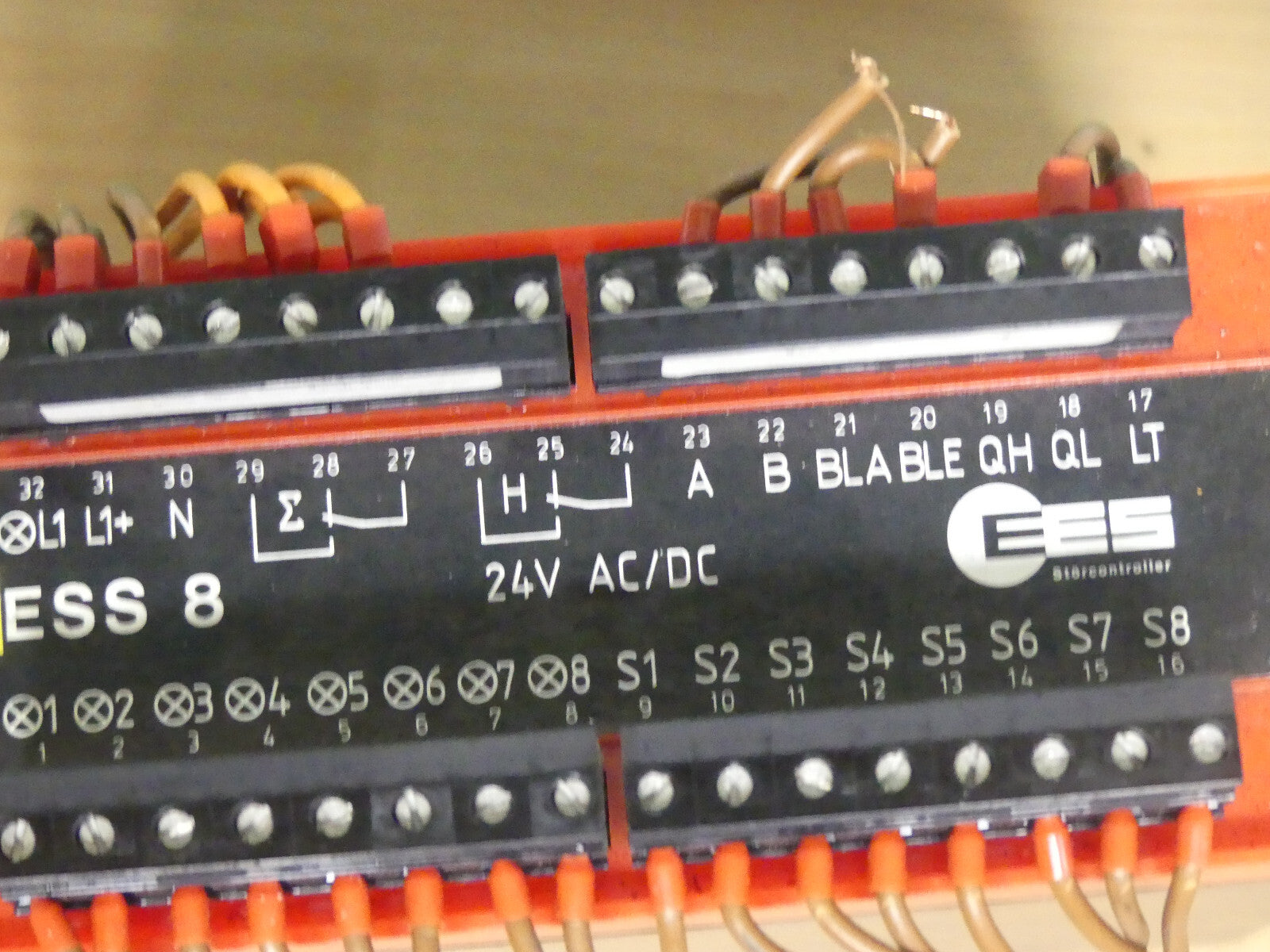 ESS EES 8  EES8 230VAC Störcontroller