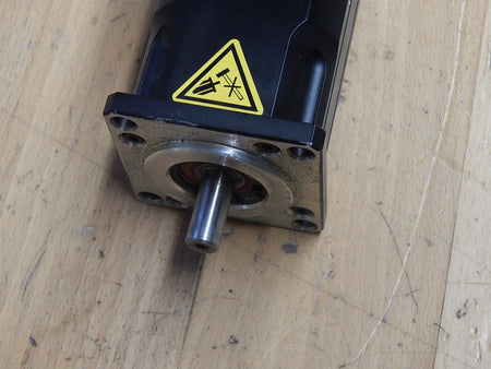 LTi  LSN-050-0095-45-320/T1M,S4  Servomotor  Used