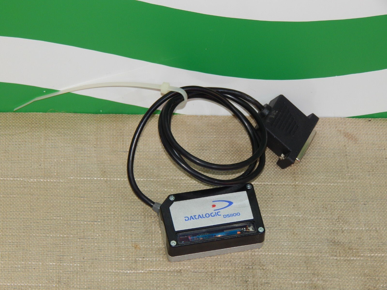  DATALOGIC DSII00 N2468 DS1100-2111 Barcode-Leser 