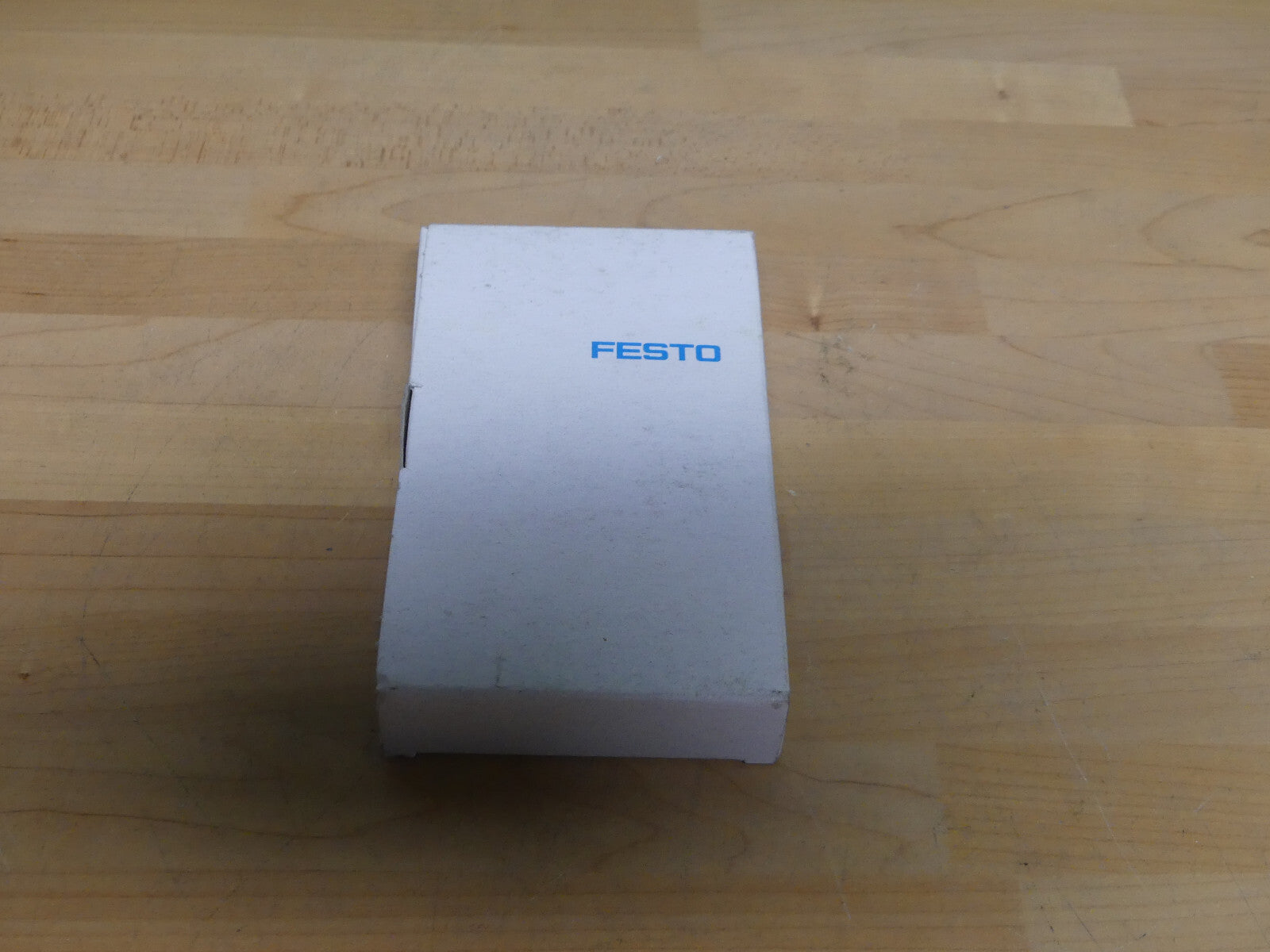 FESTO  VSVA-B-B52-ZH-A2-1T1L