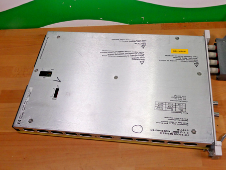 HP E1411B 5 1/2 - DIGIT Multimeter Hewlett Packard HP 75000  Series C