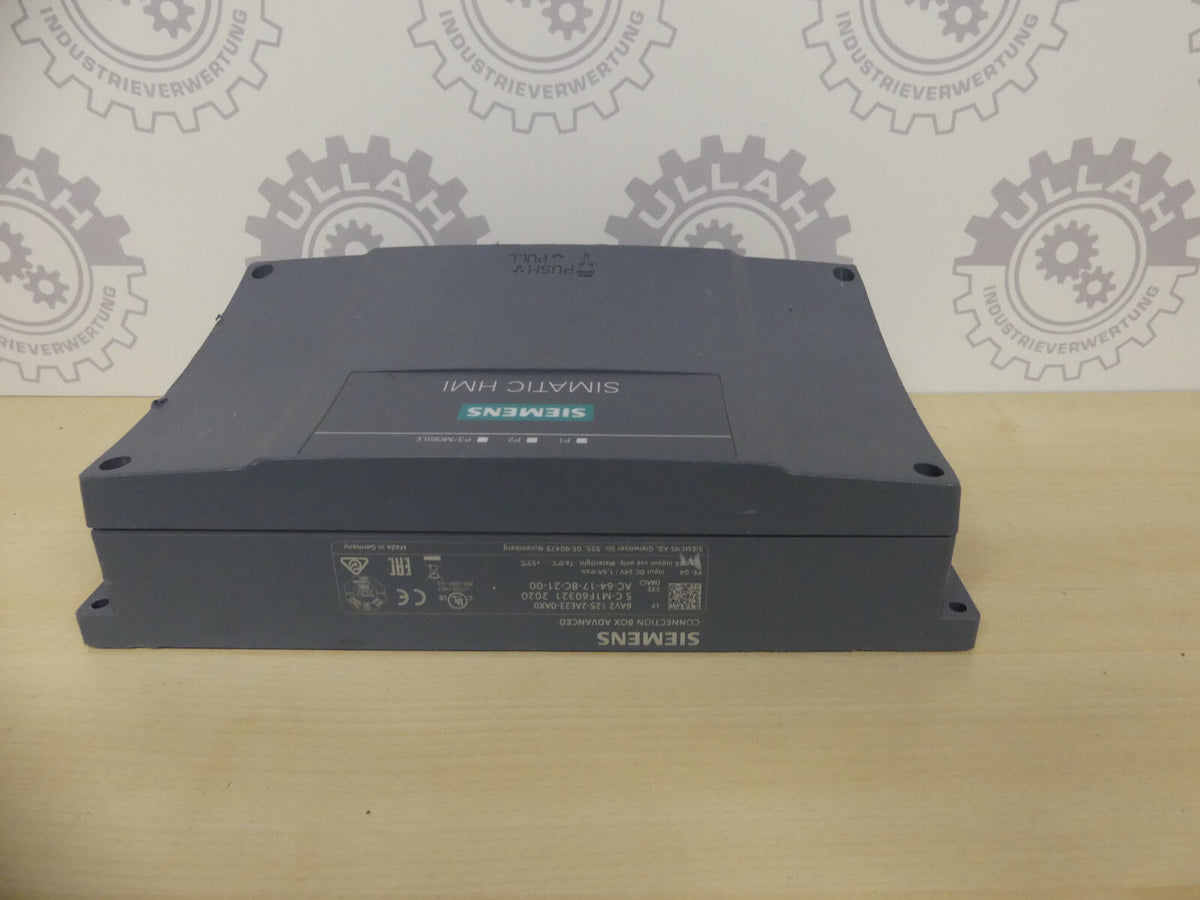 Siemens 6AV2 125-2AE23-0AX0, LEICHT ABGEKRATZT, s. Bilder