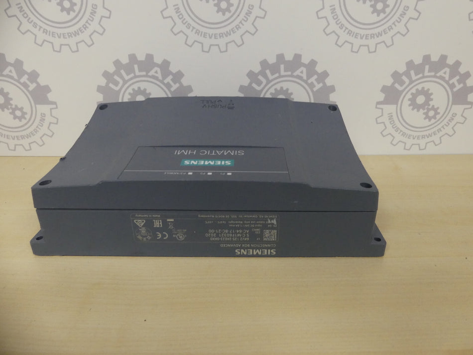 Siemens 6AV2 125-2AE23-0AX0, LEICHT ABGEKRATZT, s. Bilder