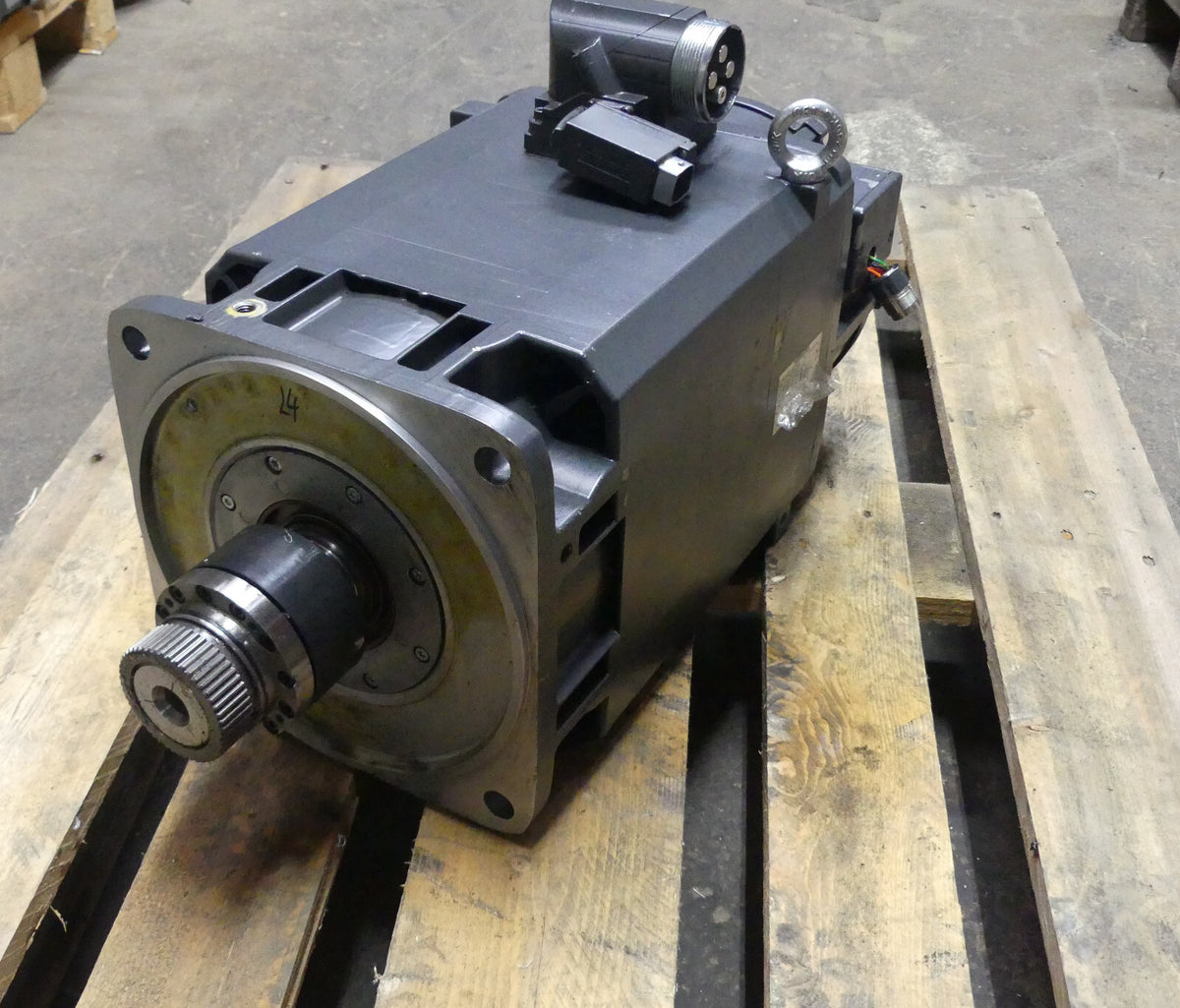 Siemens  1PH8133-1DG02-0CE1-Z ( leicht beschädigt)