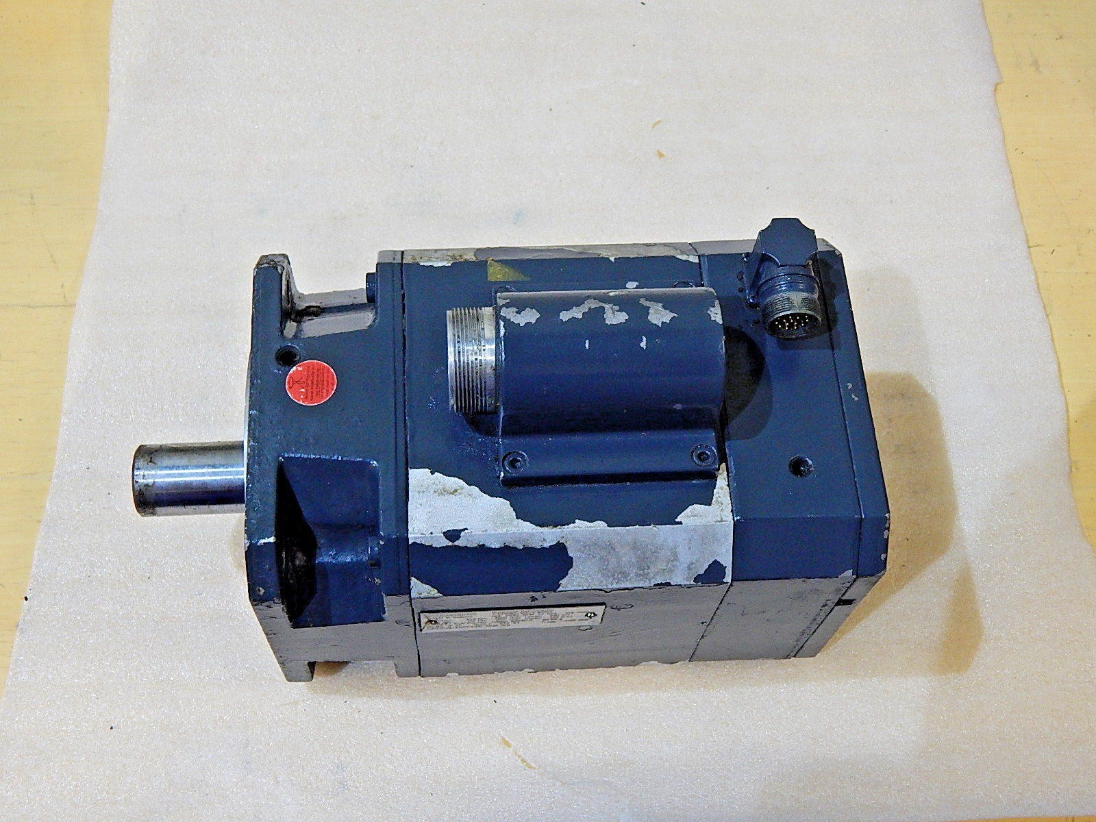 Siemens 1FT 6082-1AF71-4AG1 //1FT60821AF714AG1  Servomotor used