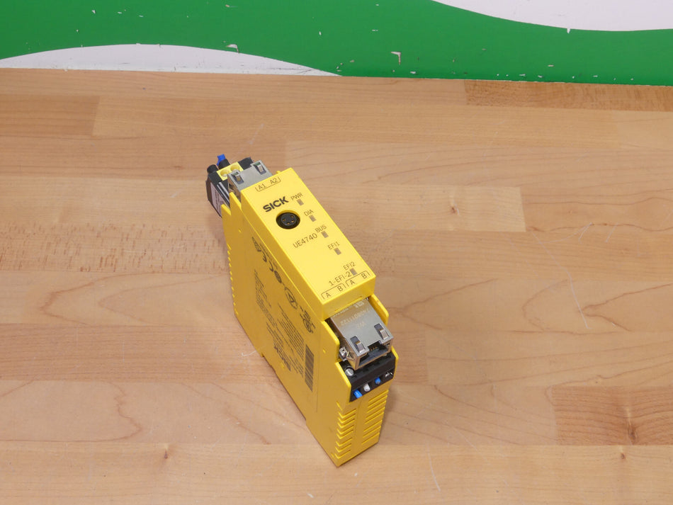 SICK UE4740-22H0000 Sicherheitsrelais Relais 1046978