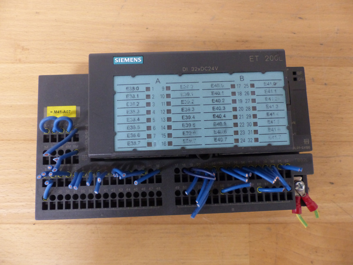 SIEMENS ET 200L  DI 32XDC24V 131-1BL01-0XB0 LEICHT BESCHÄDIGT, S.BILDER