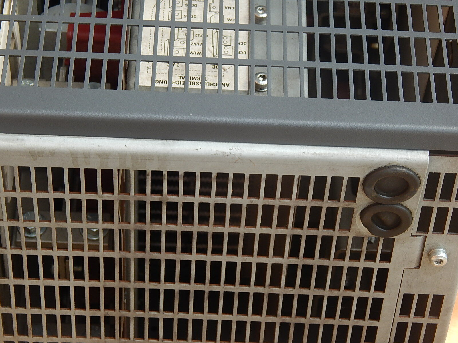  Siemens  Sinamics Single Motor Module 6SL3320-1TE33-8AA0 used