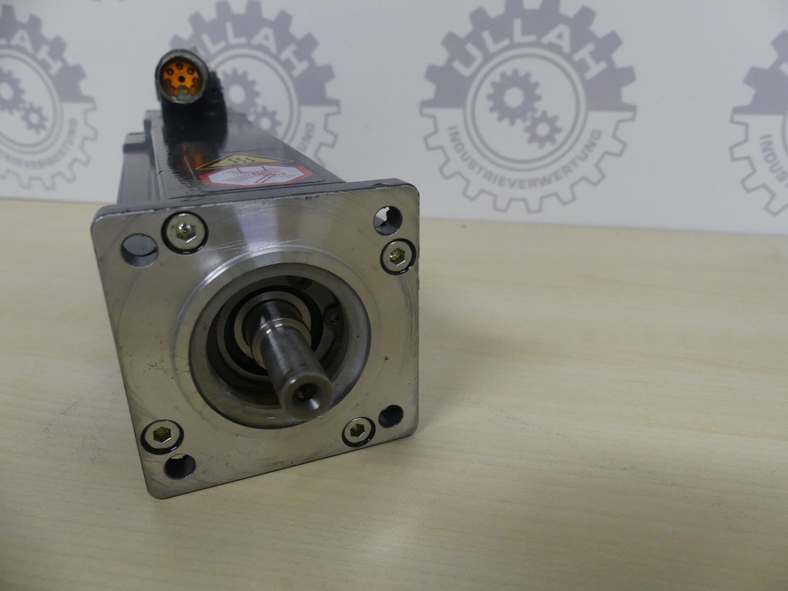 BECKHOFF AM8023-OEH1-0000