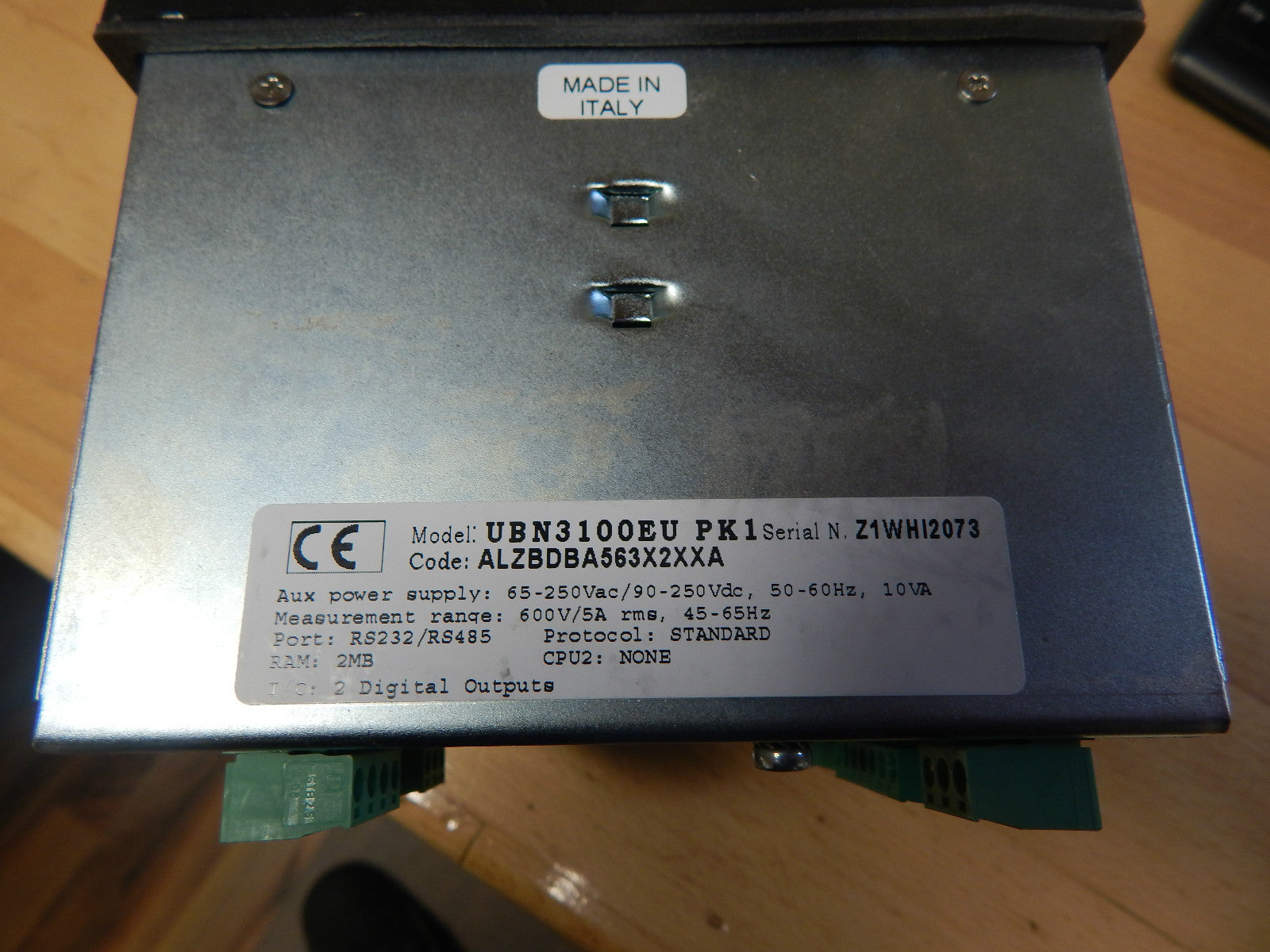 Berg UBN3100 Netzüberwachungsgerät (Energiekontrolle) Neu