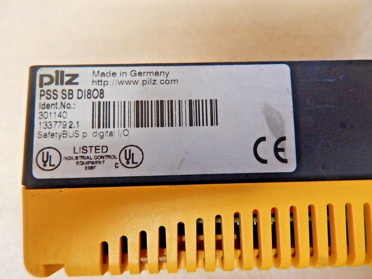 Pilz PSS SB DI8O8 SafetyBUS p DIGITAL I/O 301140 Vers.133779 2.1 used