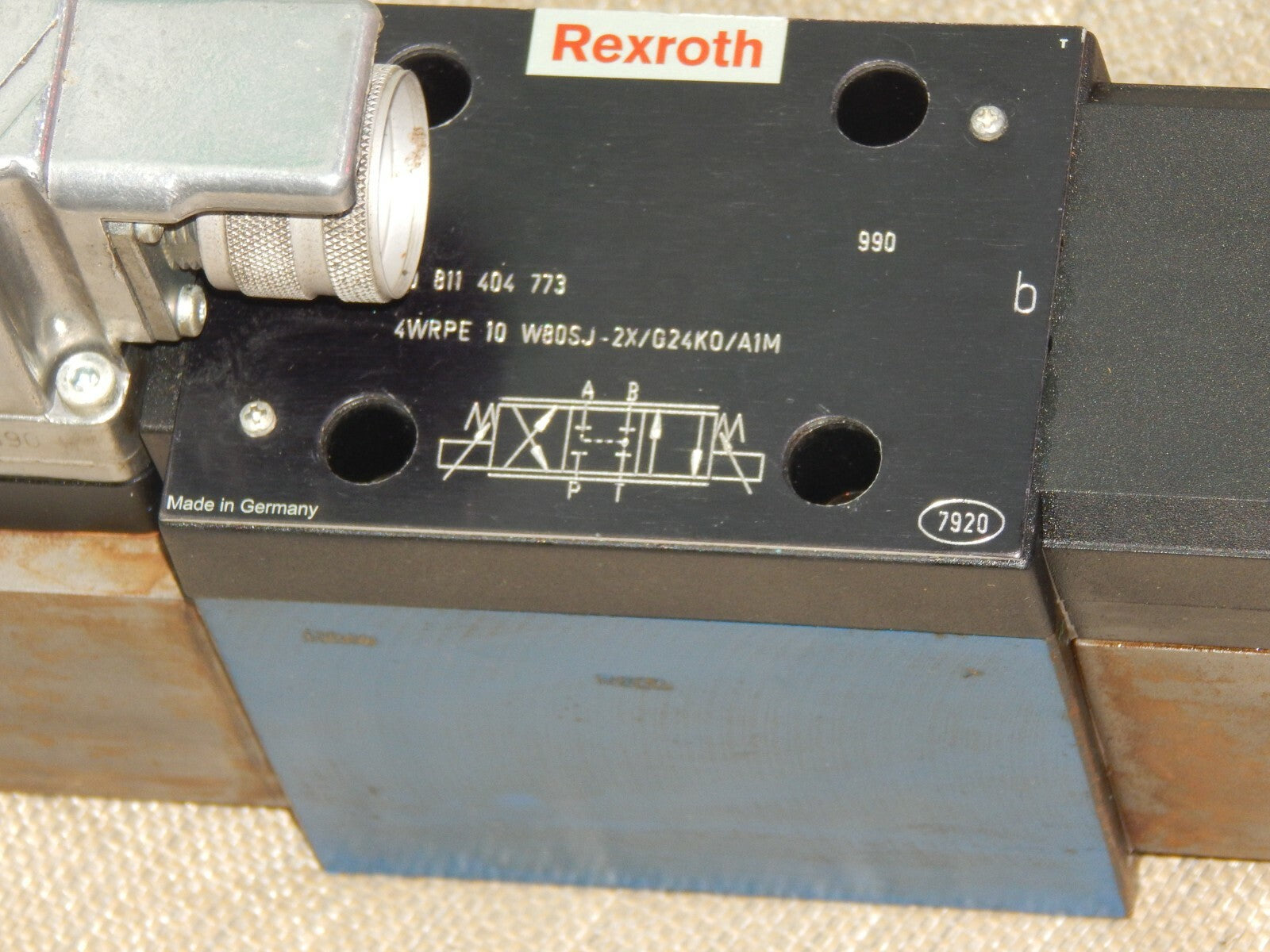 Rexroth Proportional Ventil  4WRPE 10 W80SJ-2X/G24K0/A1M