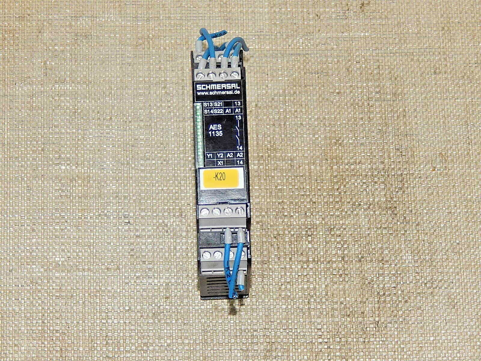  Schmersal  AES 1135 Ue 24 VDC, Safetyrelais/Schutztürüberwachung  used