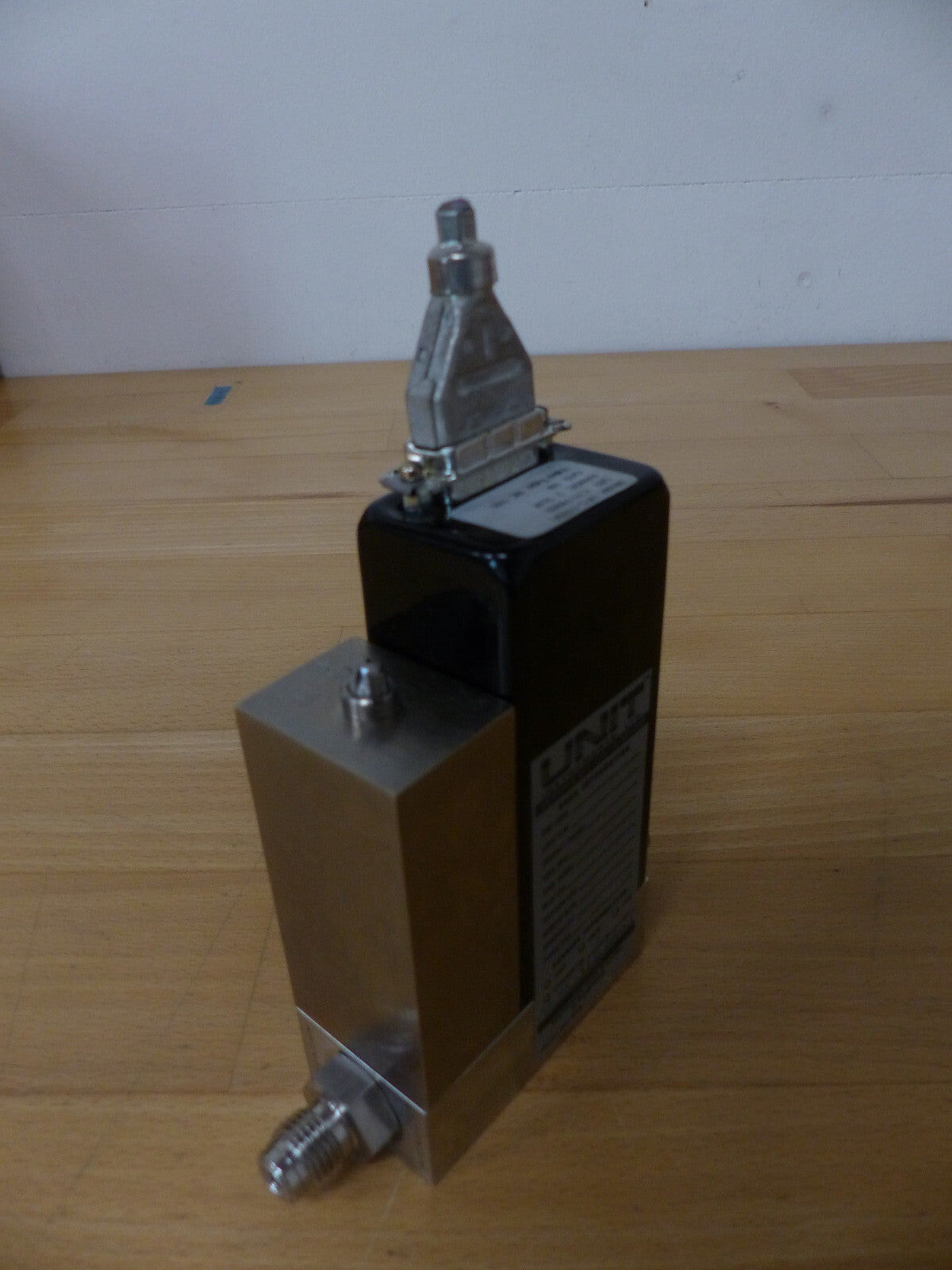 UNIT INSTRUMENTS, INC. UFC-1100A