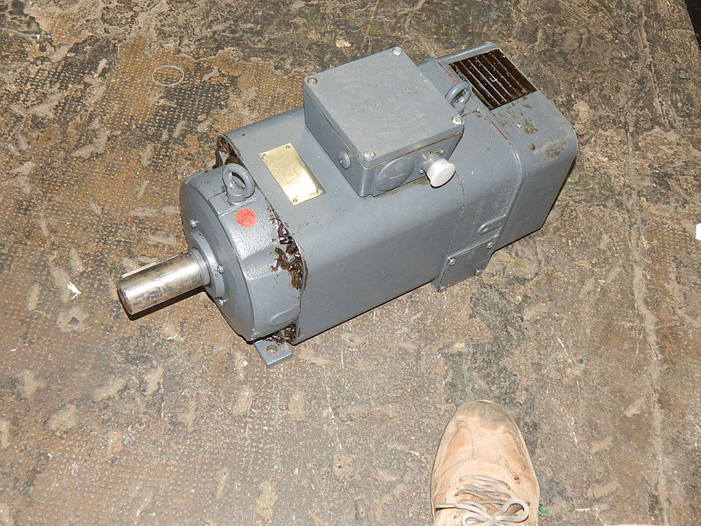  Siemens  3~Motor  1PH6101-4NF40-Z  used