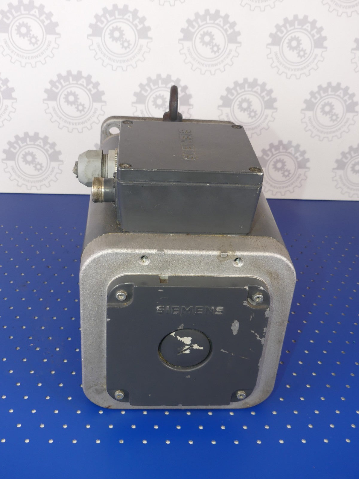 SIEMENS 1FT5102-0AC01-2-Z