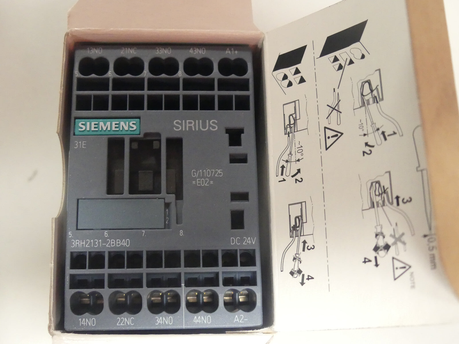 Siemens Sirius Schütz 3RH2131-2BB40    3RH2 131-2BB40