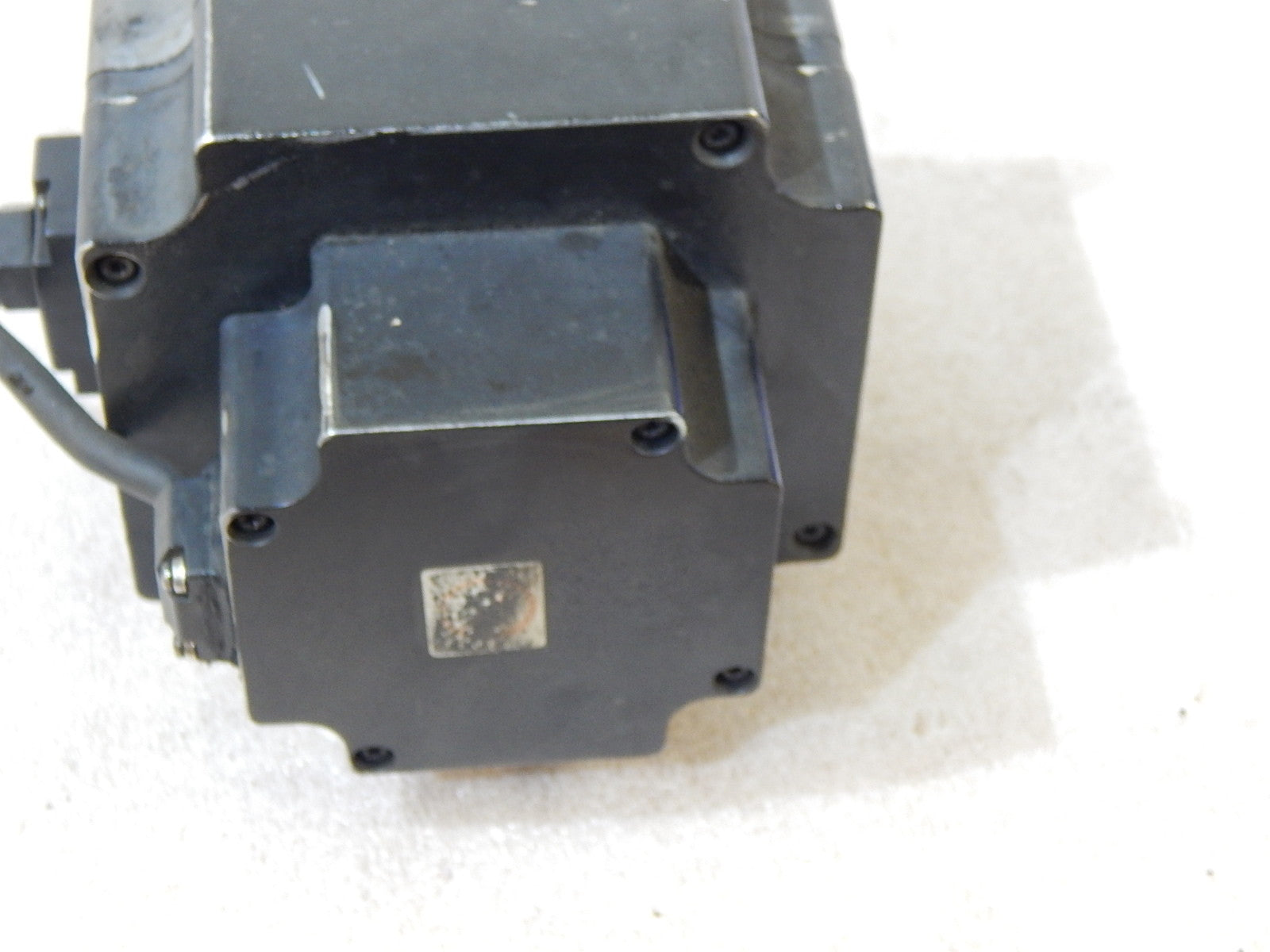Yaskawa SGMP-08AWYR33 AC Servo Motor 200V 750W 3000RPM Used