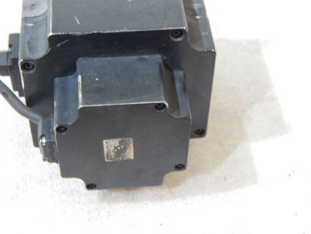 Yaskawa SGMP-08AWYR33 AC Servo Motor 200V 750W 3000RPM Used