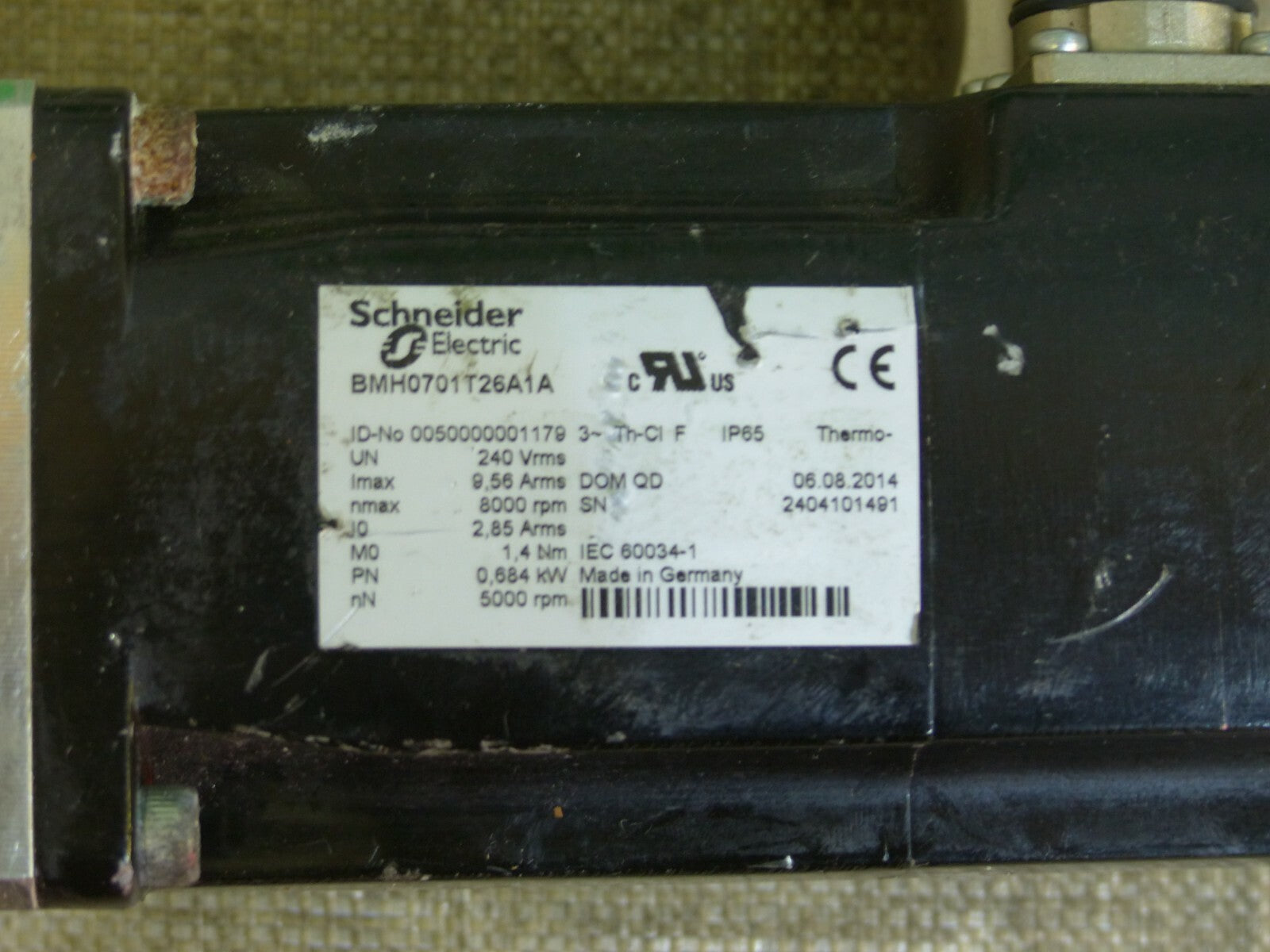 Schneider BMH0701T26A1A + Neugart GBX060020K