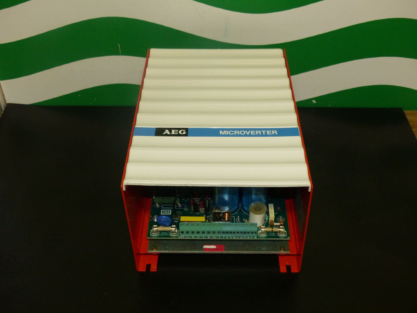 AEG Microverter 1,9/220