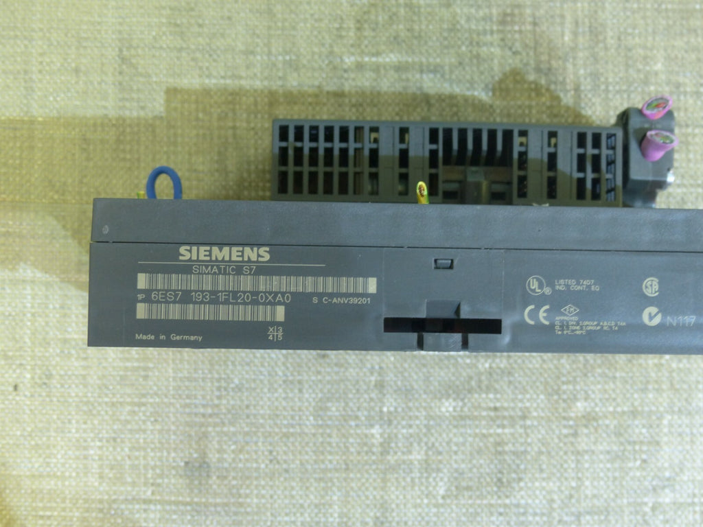 Siemens 193-1FL20-0XA0 + 133-1BL01-0XB0 + DI16/DO16xDC24V/0,5A