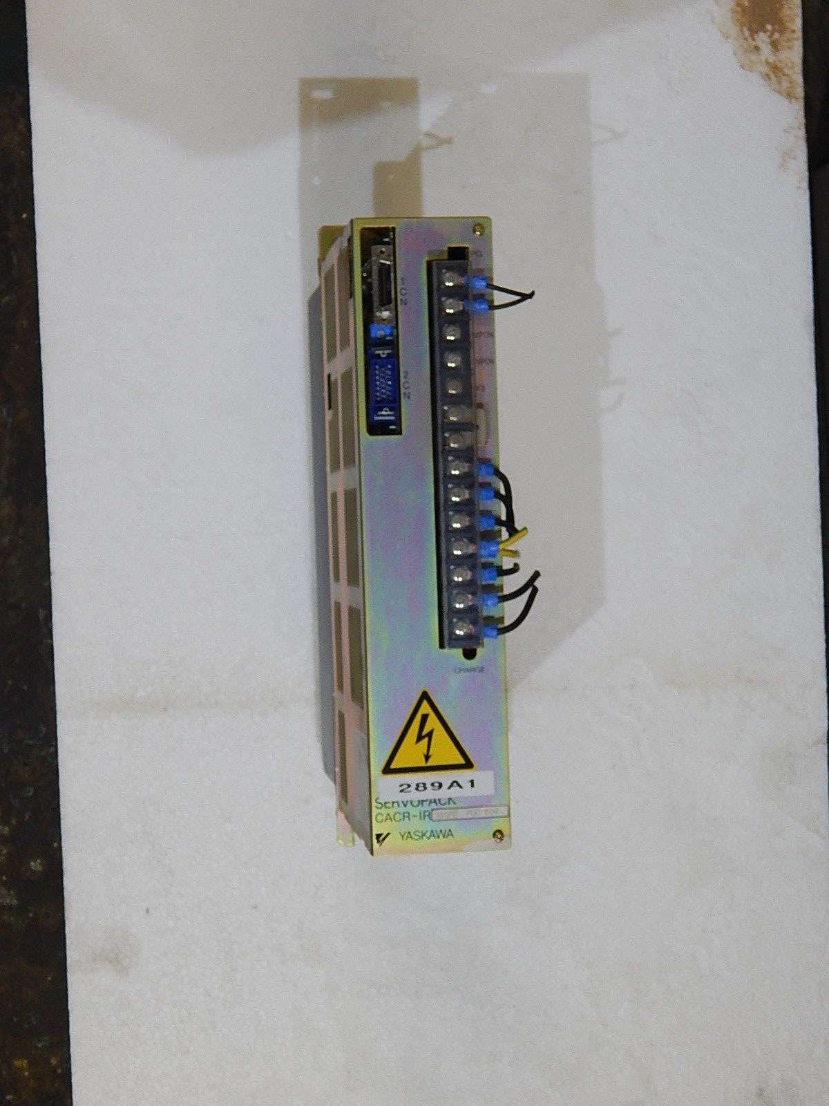 YASKAWA  SERVOPACK  CACR-IR30SFD  s.Bilder