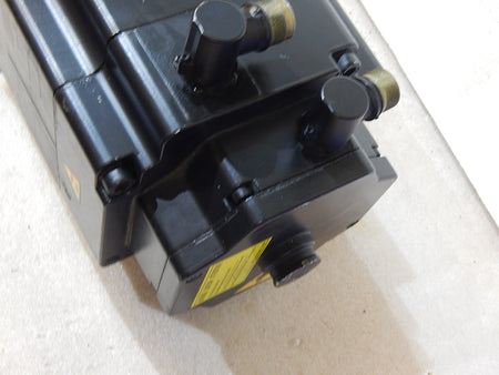 KUKA SERVOMOTOR 1FK6101-8AZ91-1ZZ9-Z S43 4.4KW  Used