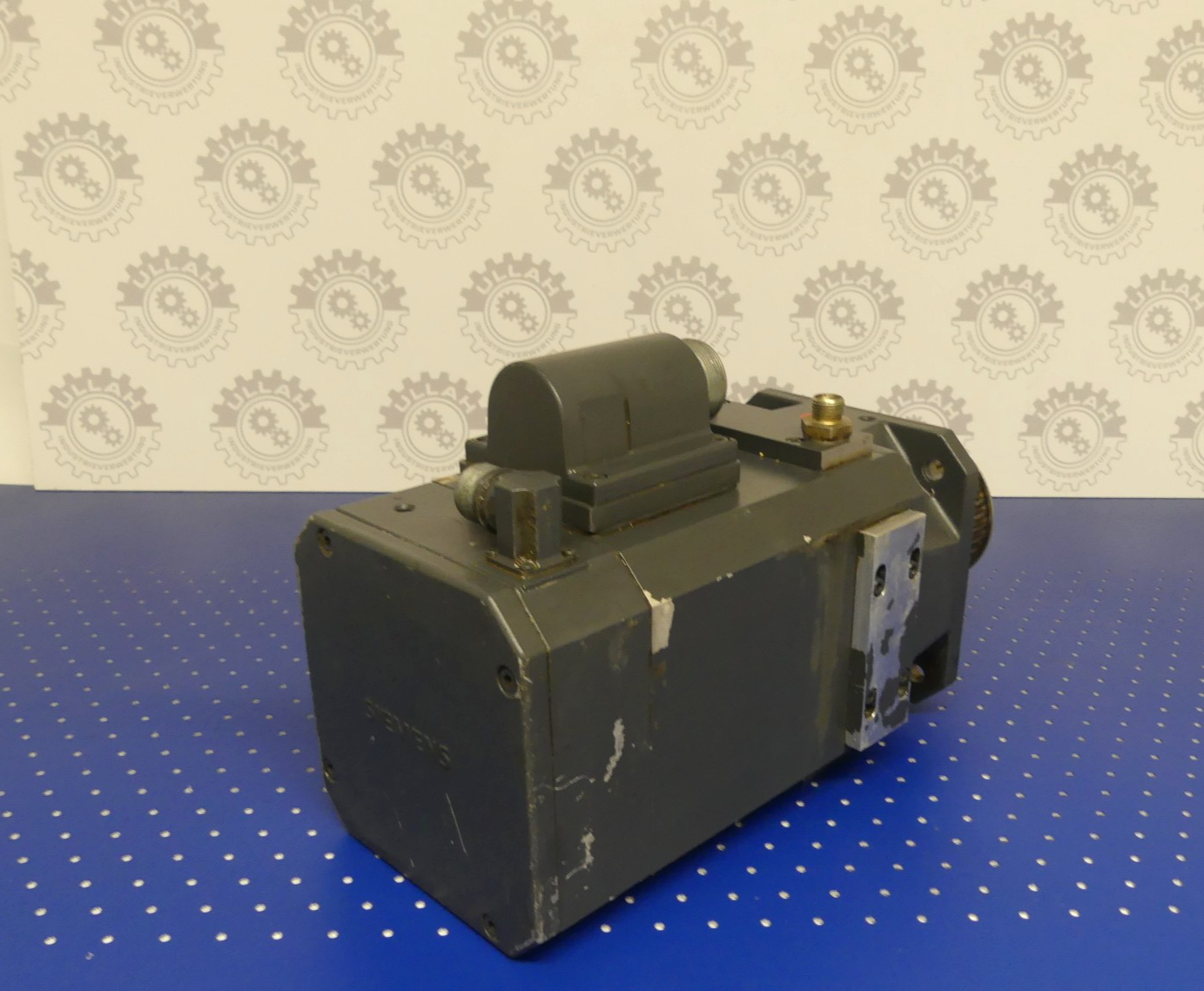 SIEMENS 1FT6084-8WH71-4EG1