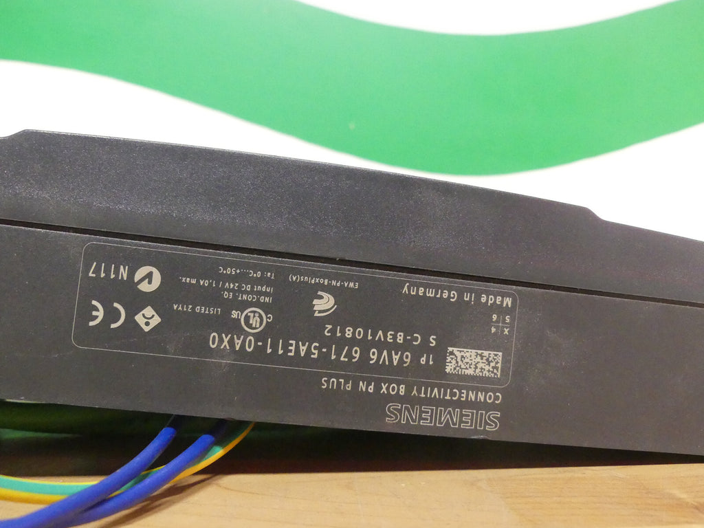 Siemens Connection Box PN Plus 6AV6671-5AE11-0AX0   6AV6 671-5AE11-0AX0