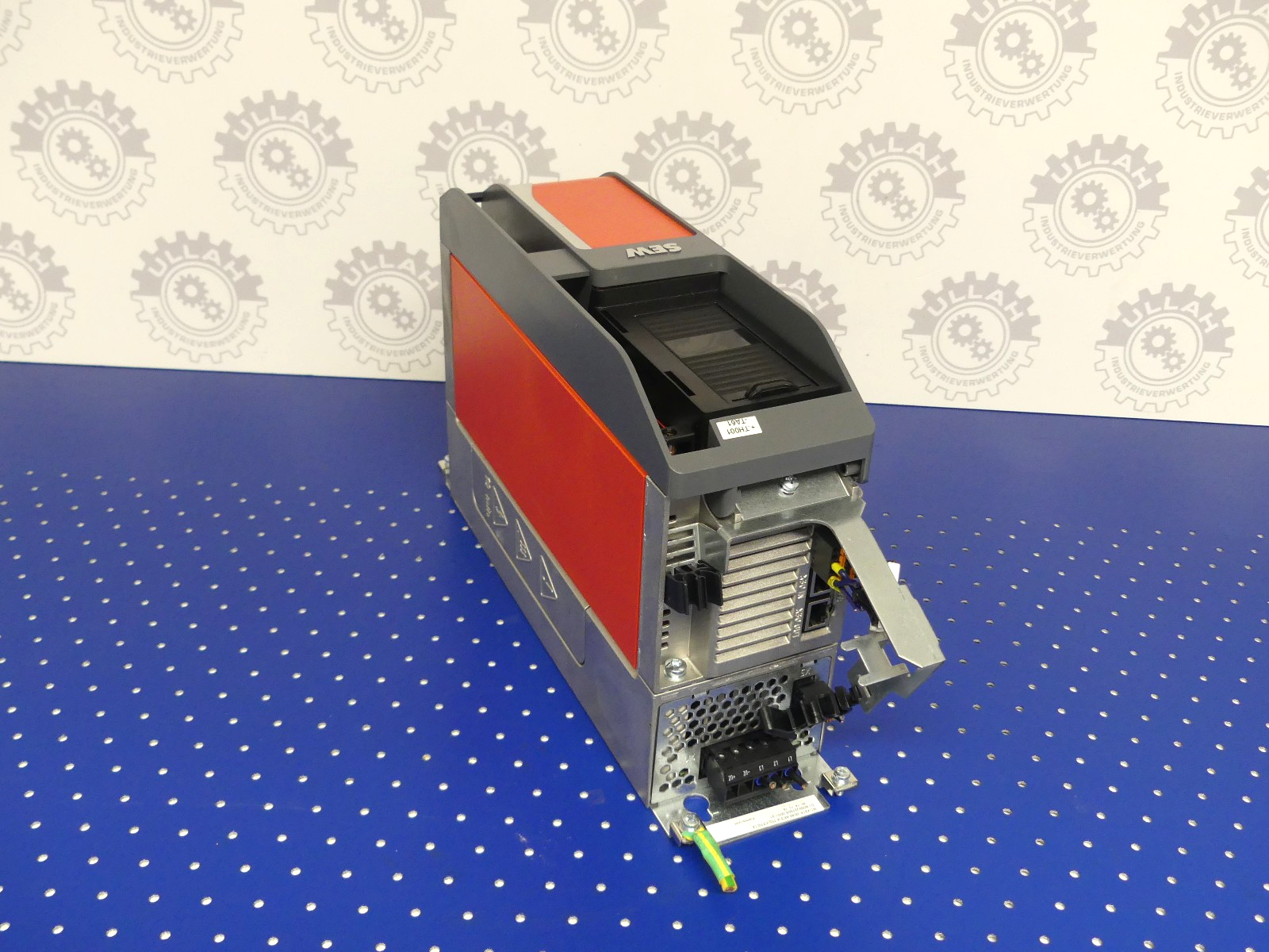 SEW MDX91A-0040-5E3-4-T02/CFN21A