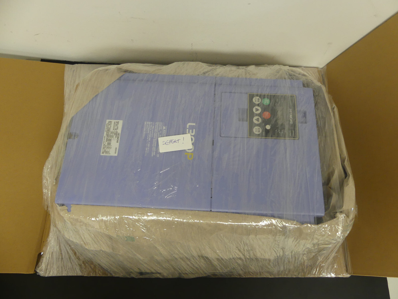 HITACHI  L300P-220HFE2  22KW DEFEKT !