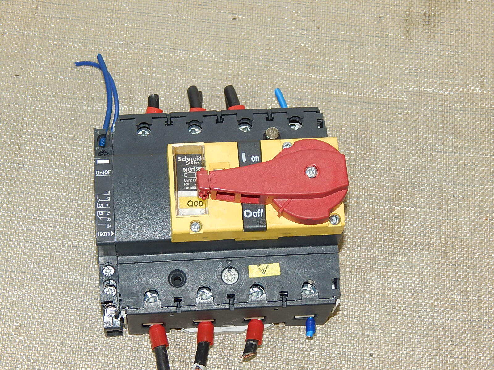 Schneider NG125N Leistungsschalter Circuit Breaker C 16A 380/415V~ 8kV Used