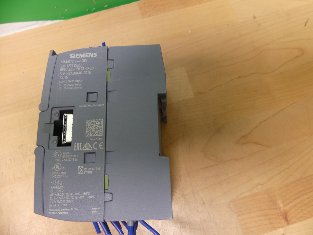 SIEMENS 6es7223-1bl32-0xb0