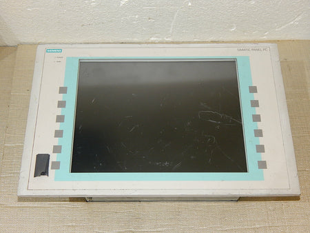 Siemens  Simatic Panel PC 677 // 6AV7462-0AC30-0BK0  leicht gekratz s.Bilder