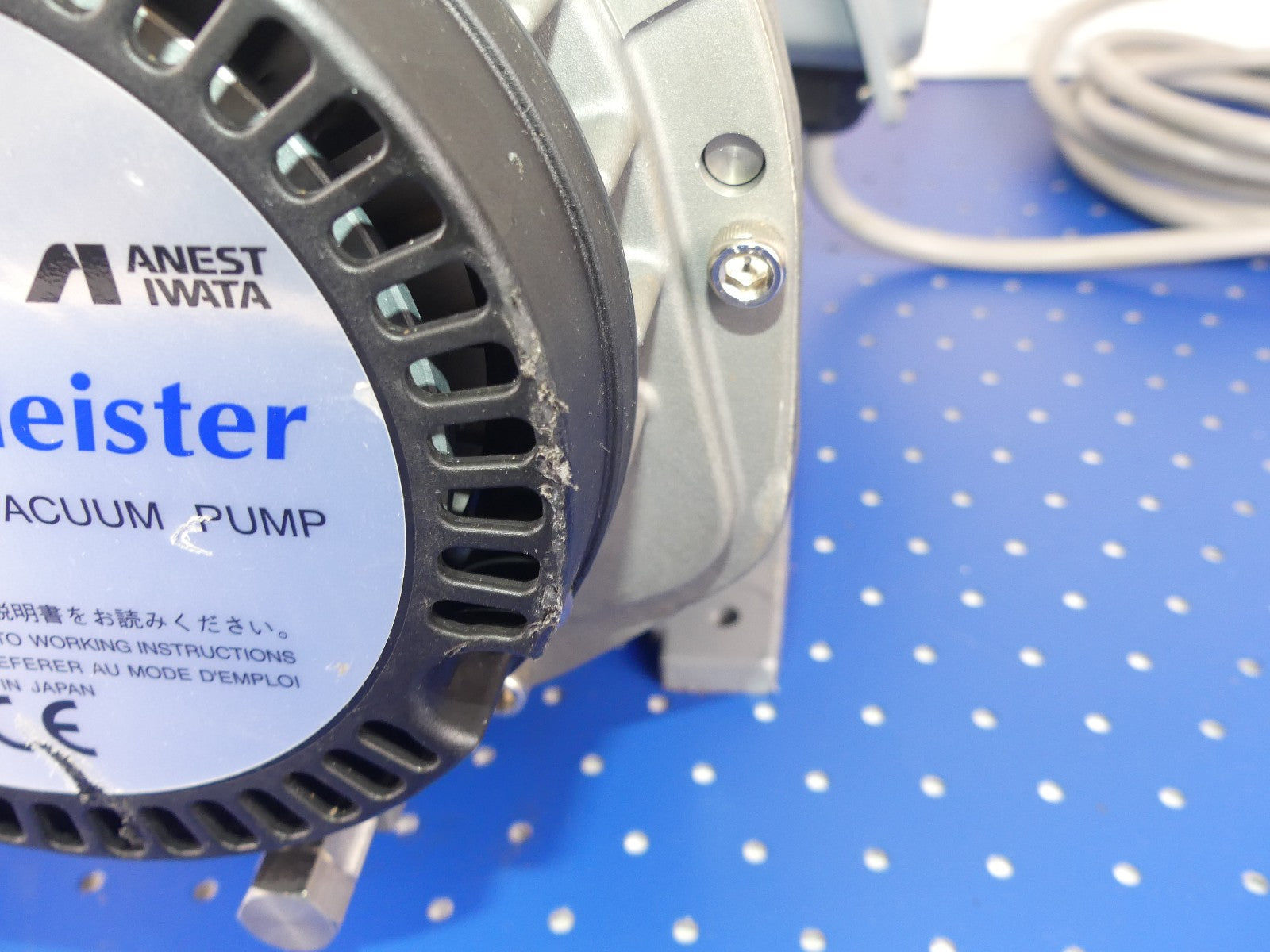 ANEST IWATA SCROLL MEISTER OILFREE SCROLL VACUUM PUMP ISP-90CS50